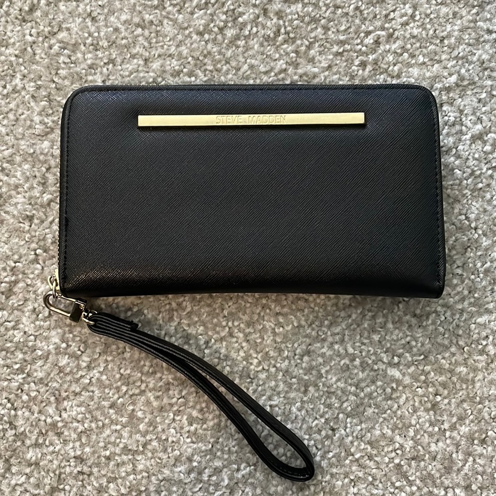 Steve Madden Wallet